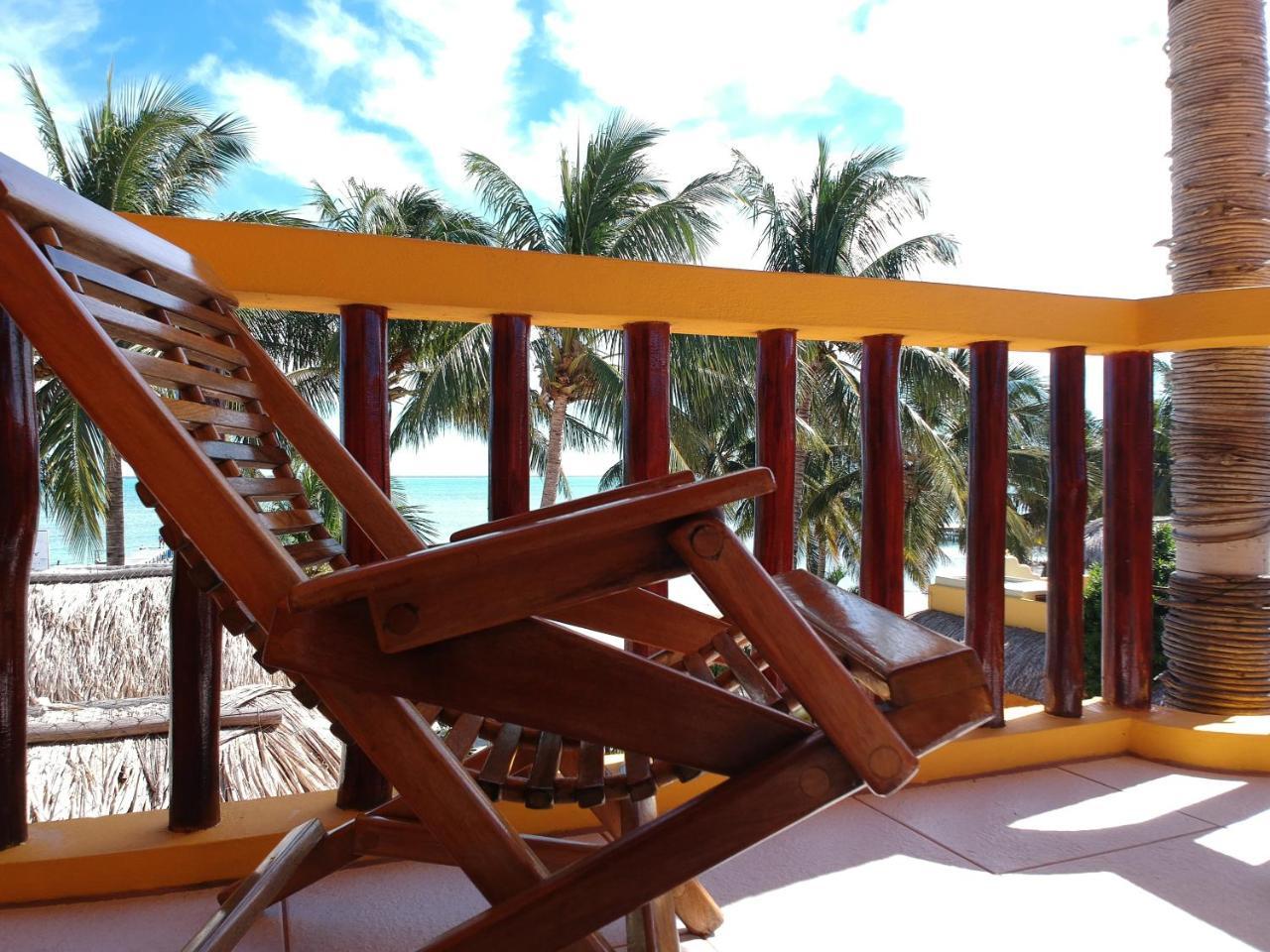 Seaside Cabanas Hotel Caye Corker Экстерьер фото